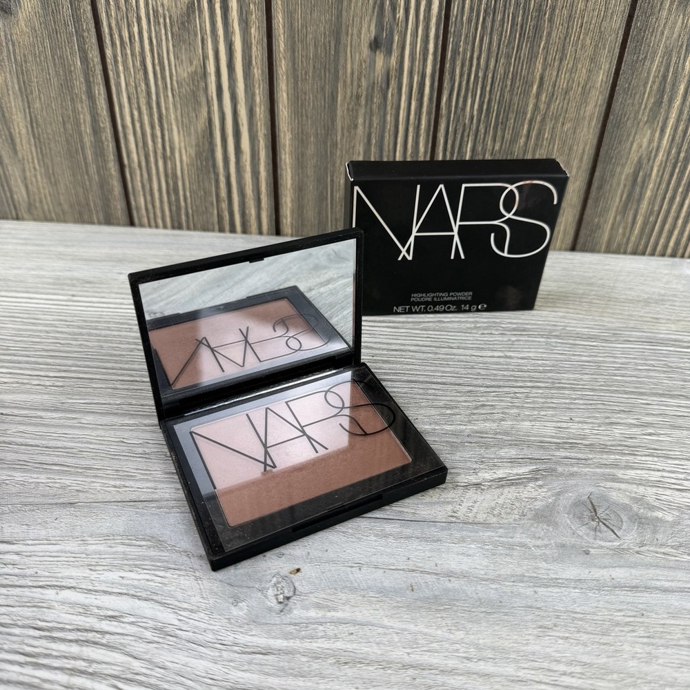 Nars Highlighting Powder MALDIVES 5226 - Full Size 0.49 Oz. / 14 g